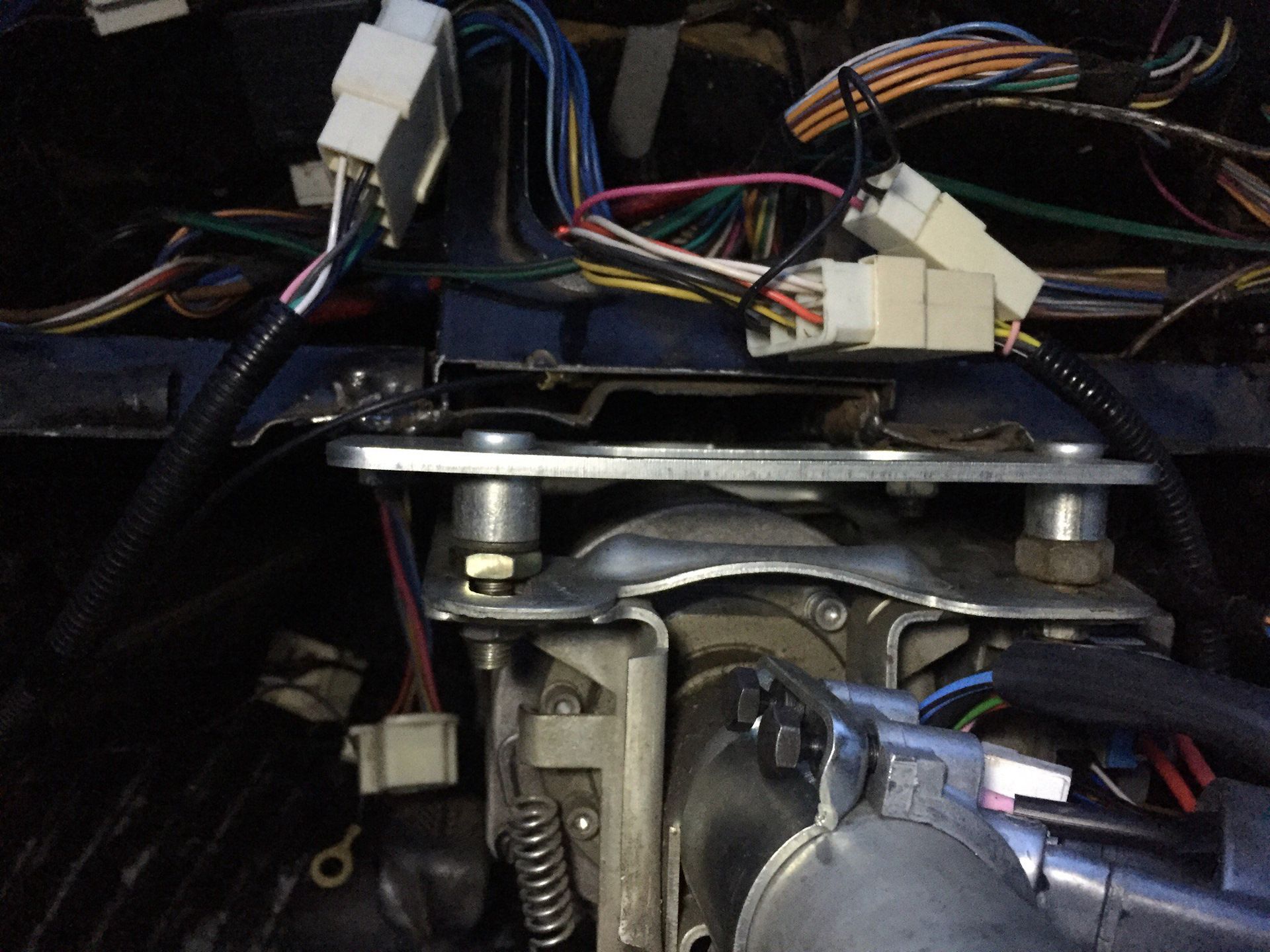 Переходная пластина ЭУР на ВАЗ 2101 - 2107