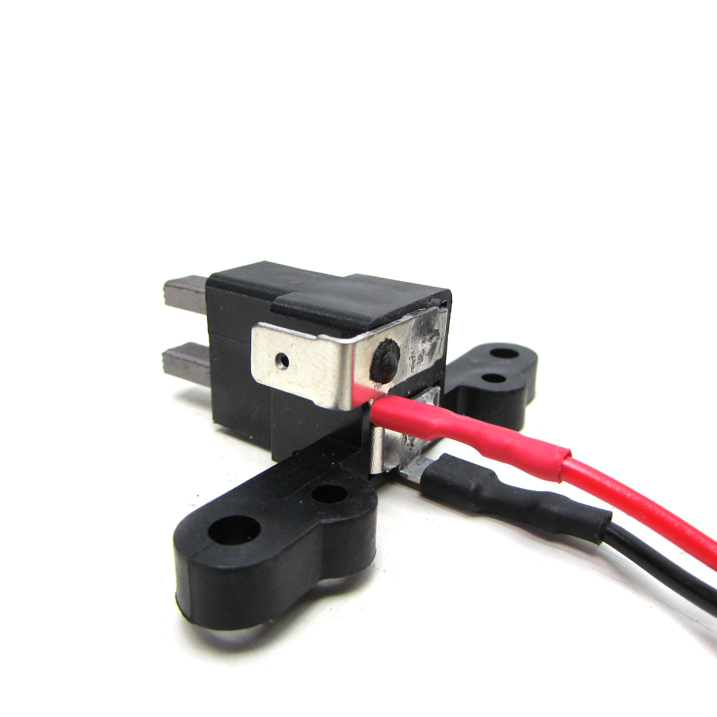 Трех уровневый регулятор напряжения 67. 3702-02 ВАЗ 2110, ГАЗ, УАЗ