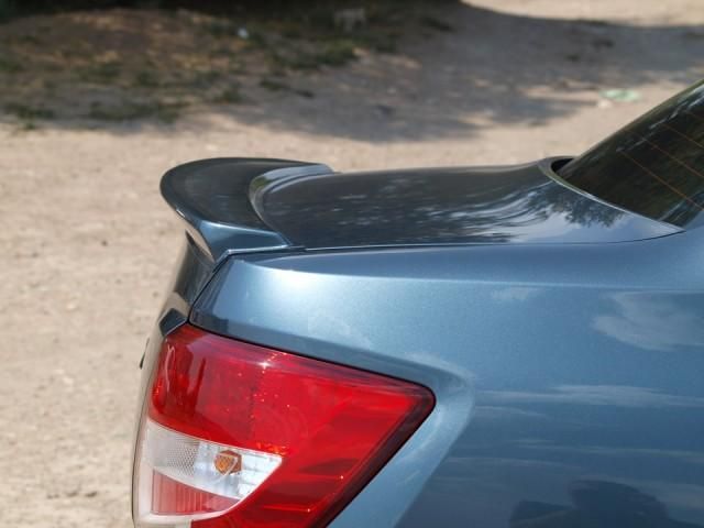 Лип спойлер Лада Гранта