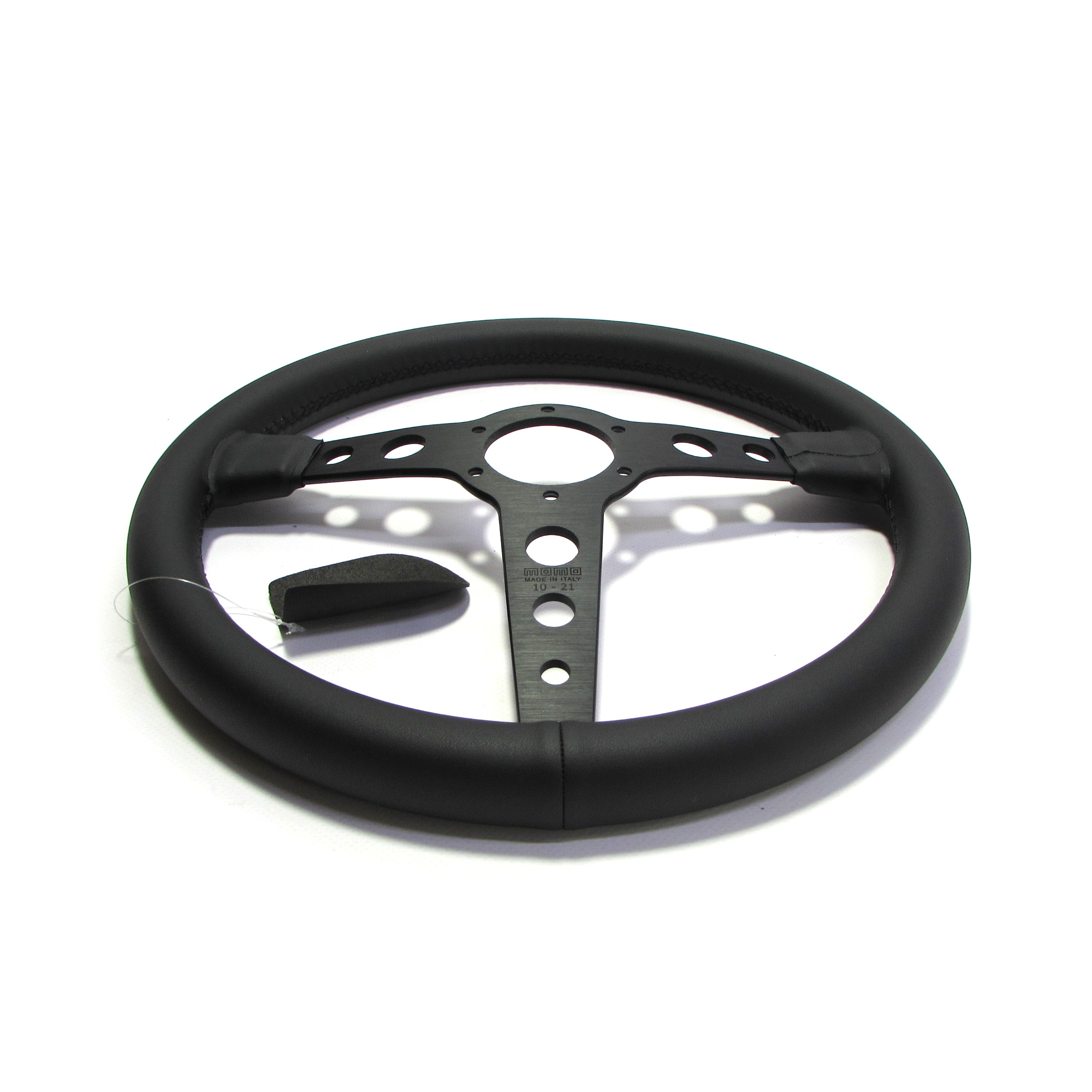 Руль momo Prototipo BLACK EDITION кожа, без вылета