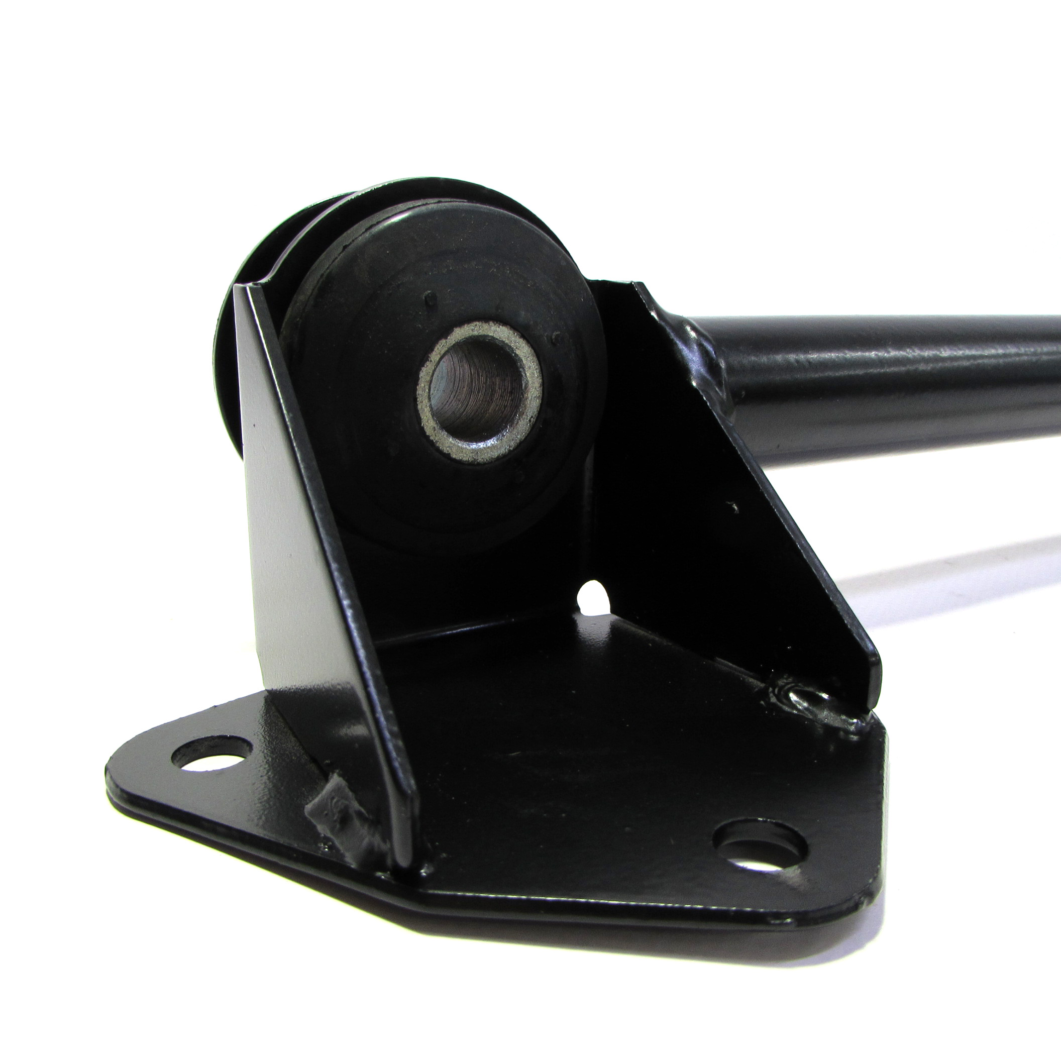 Поперечина передней подвески на стандартном сайлентблоке  ВАЗ 2108 - 2115