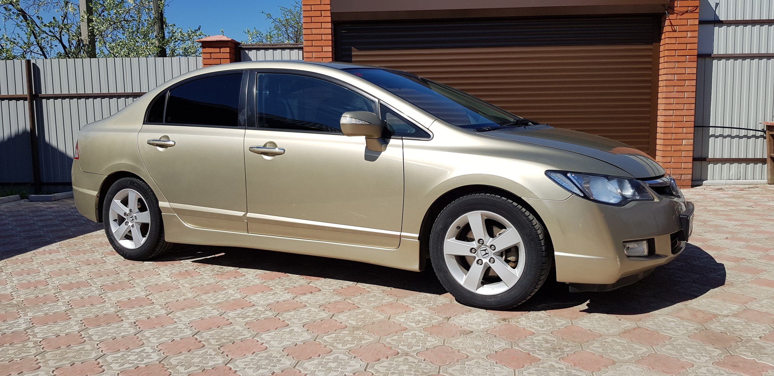 Накладки на пороги Honda Civic VIII 2005 по 2008 Седан